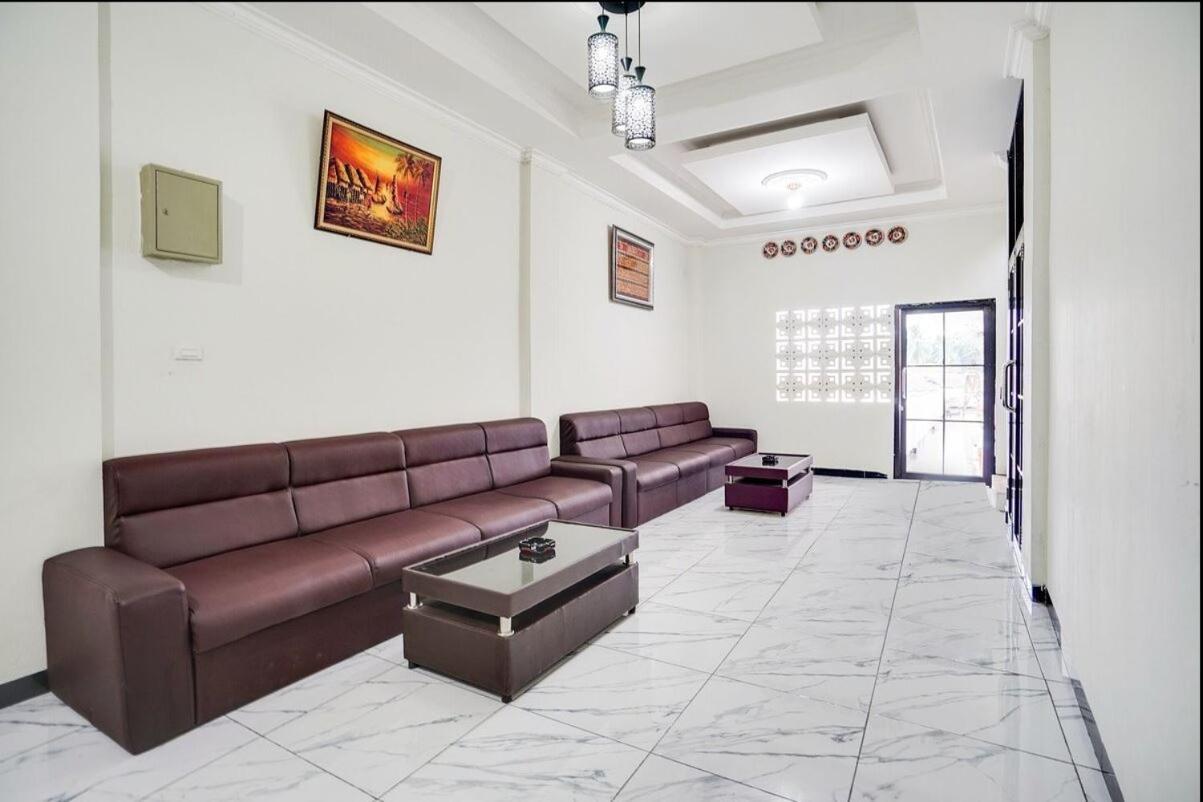 Hotel Grand Ansara Mentari Baturaja  エクステリア 写真